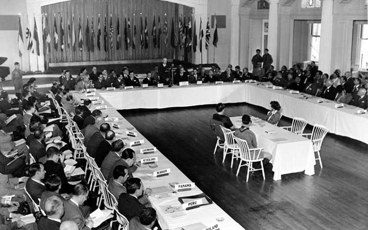 Egyesült Nemzetek Monetáris és Pénzügyi Konferenciája, 1944 július, Bretton Woods.